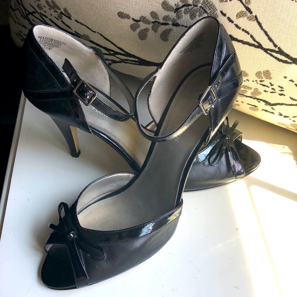 Anne Klein Black Patent & Matte Leather Peep Toe Heels